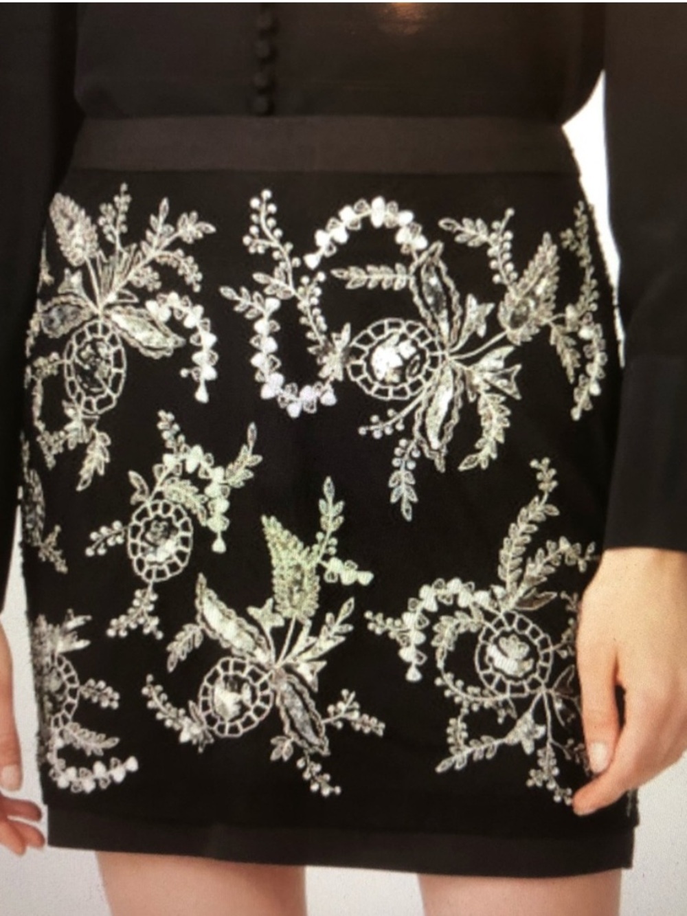 Club Monaco Black Embroidered Beaded Floral Mini Skirt
